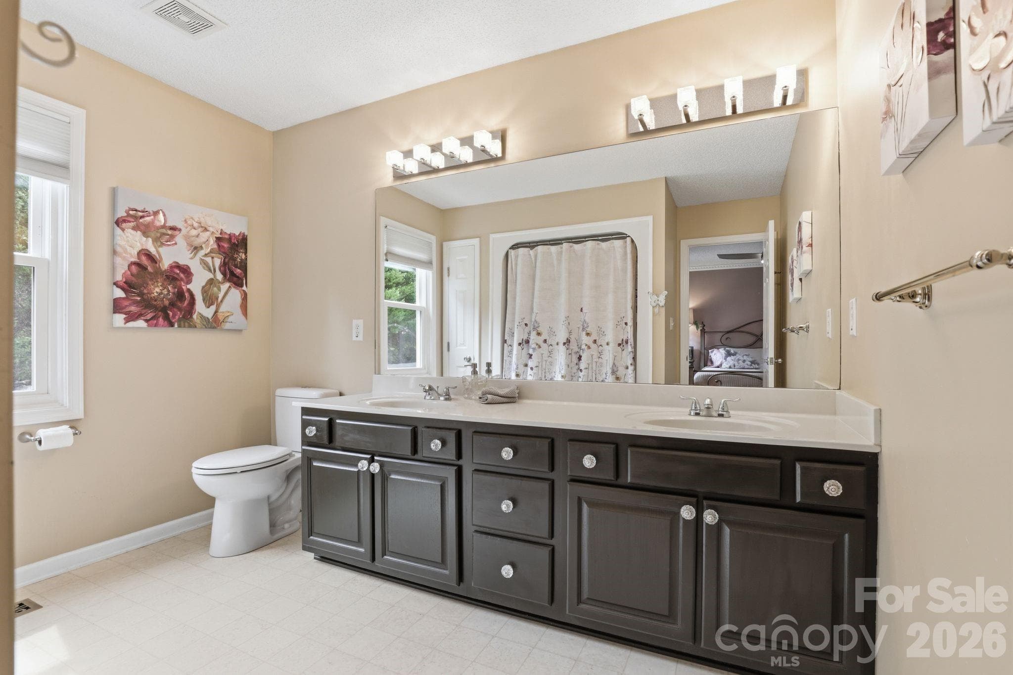 Single Family Residence at 2918 24th Street Drive NE, Hickory, photo 15 of 30