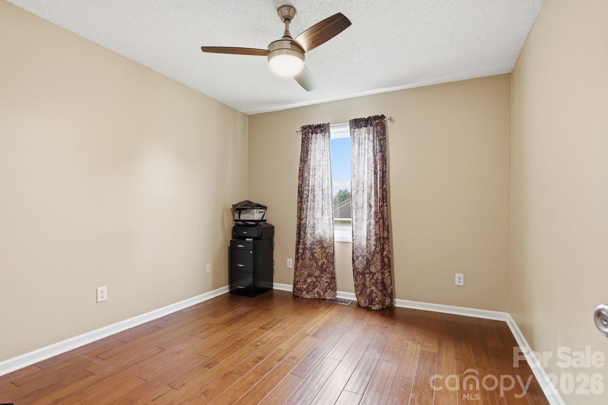 Single Family Residence at 2918 24th Street Drive NE, Hickory, photo 21 of 30