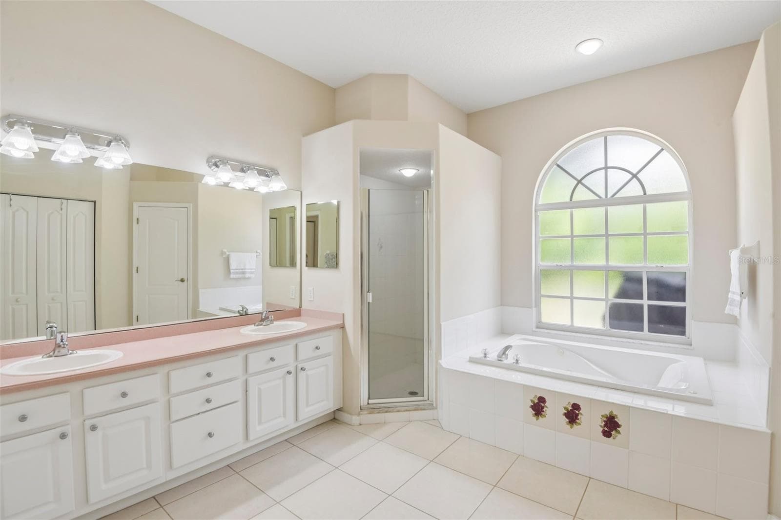 Single Family Residence at 1701 COUNTRY TRAILS DR, SAFETY HARBOR, photo 16 of 57