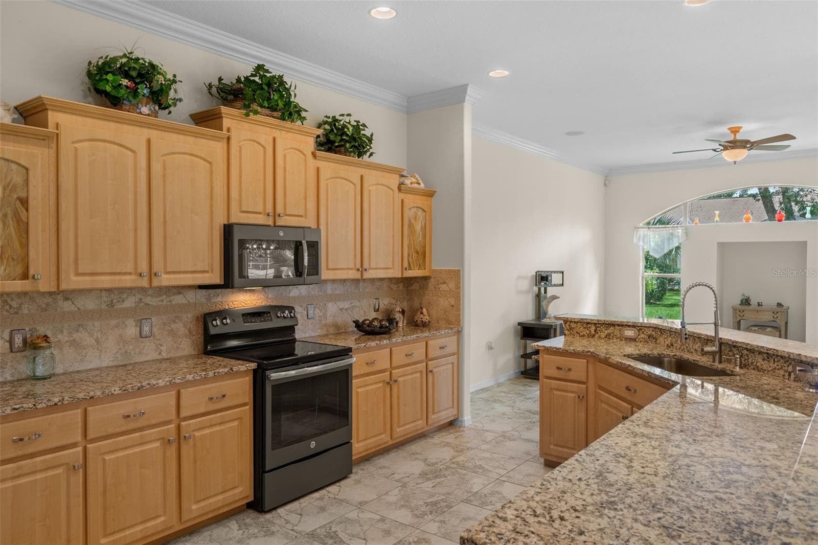 Single Family Residence at 13417 WHITEHAVEN CT, SPRING HILL, photo 20 of 64