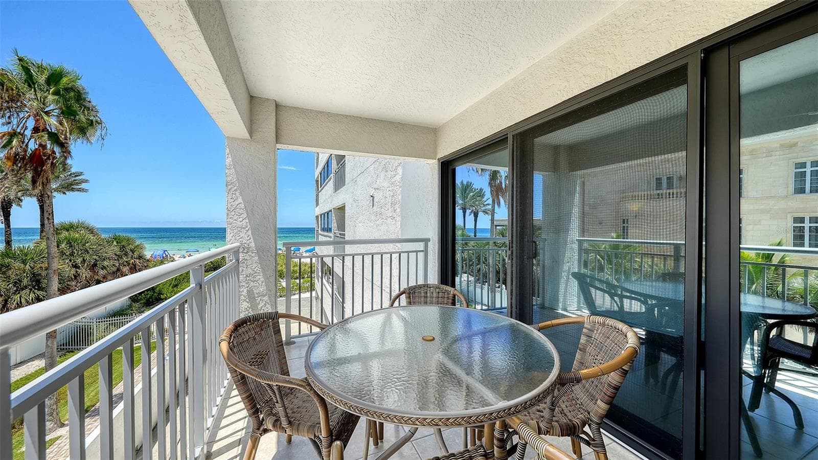 Condominium at 1001 POINT OF ROCKS RD #310, SARASOTA, photo 4 of 33