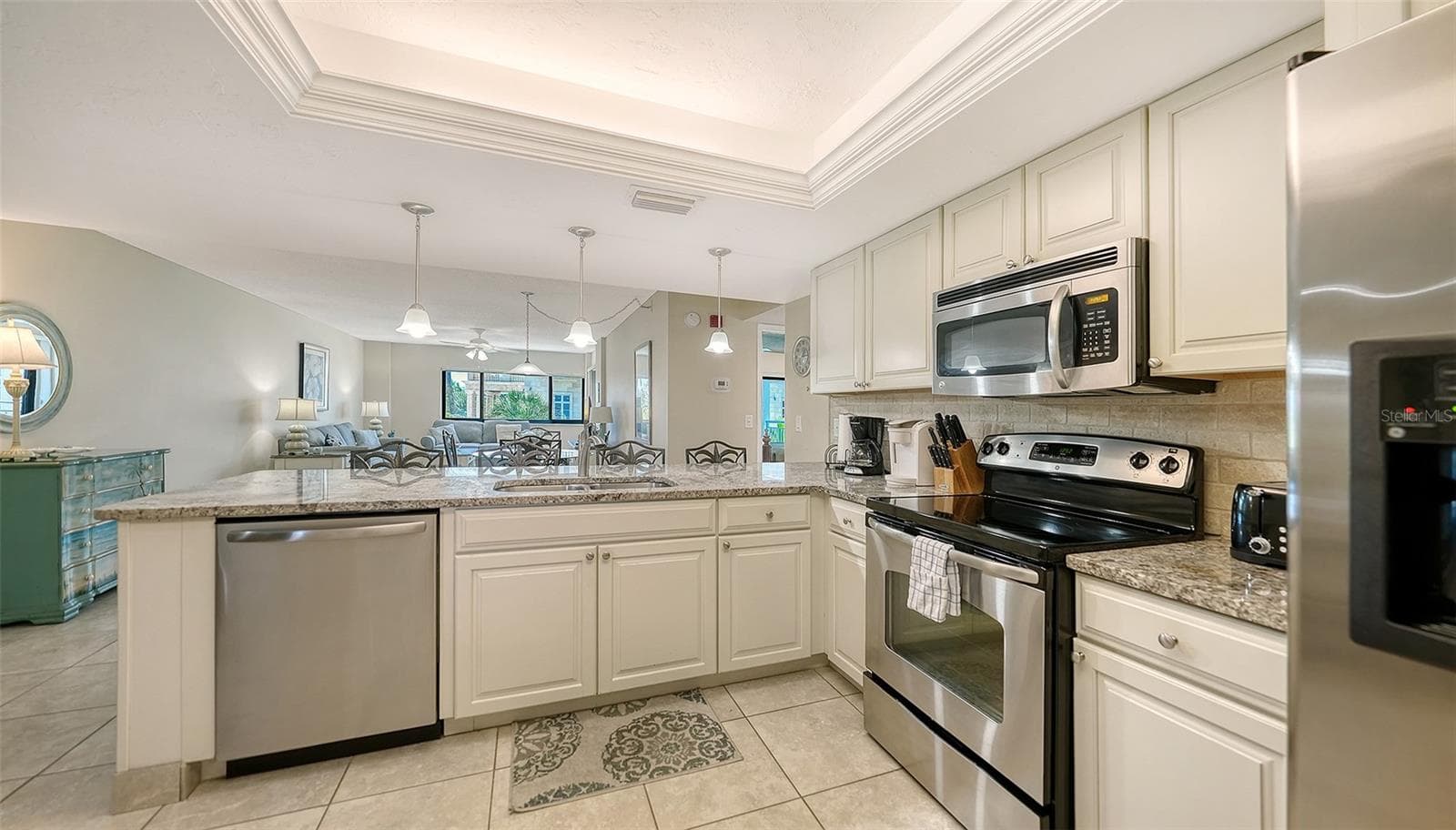 Condominium at 1001 POINT OF ROCKS RD #310, SARASOTA, photo 8 of 33