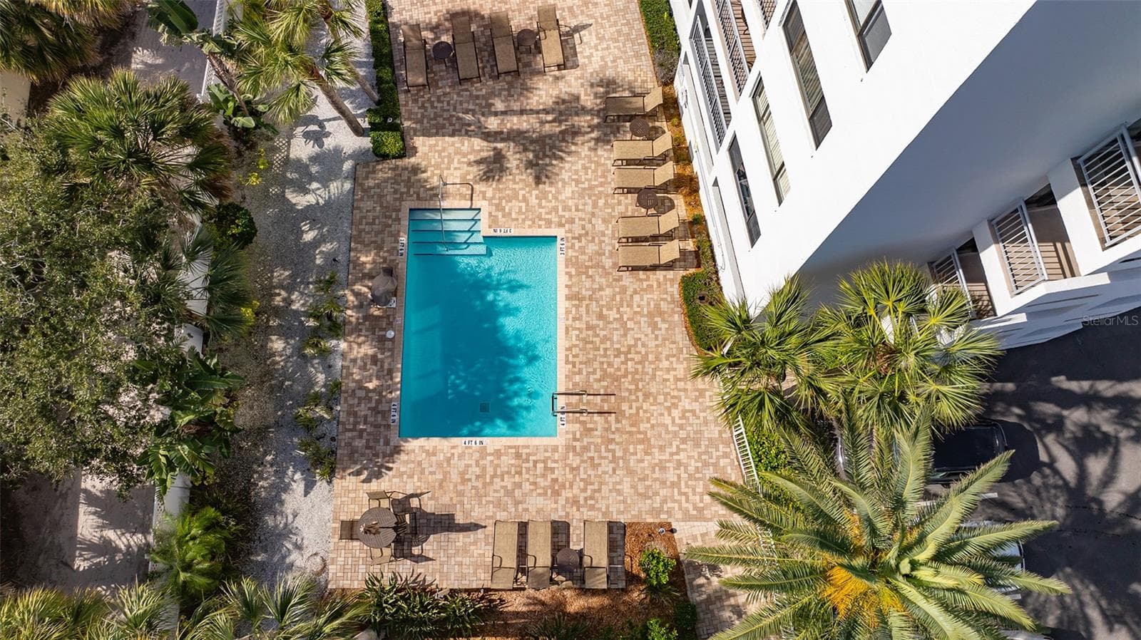 Condominium at 1001 POINT OF ROCKS RD #310, SARASOTA, photo 13 of 33