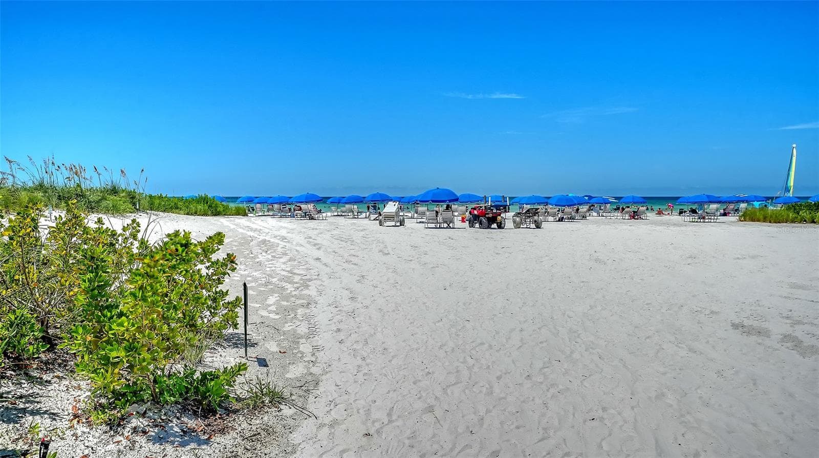 Condominium at 1001 POINT OF ROCKS RD #310, SARASOTA, photo 24 of 33