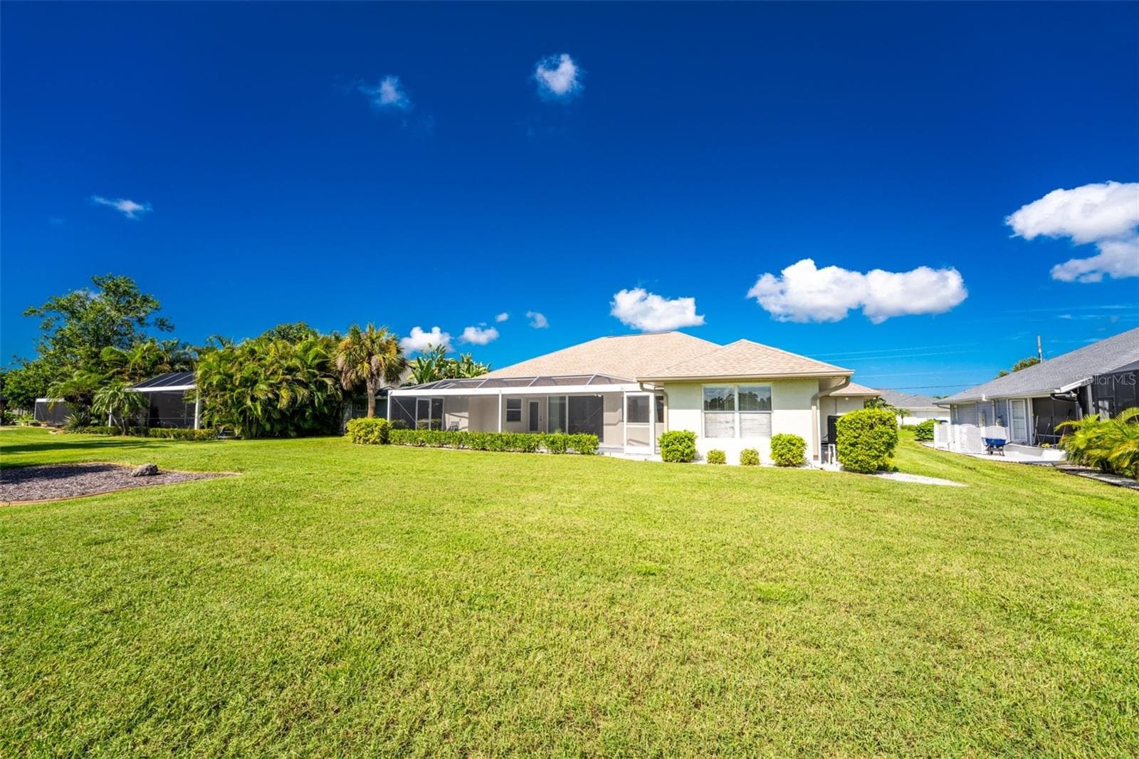 Back Exterior - 8 SPORTSMAN RD, ROTONDA WEST