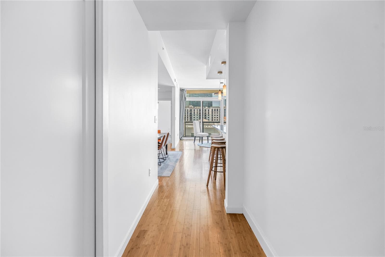Condominium at 400 4TH AVE S #701, ST PETERSBURG, photo 9 of 62