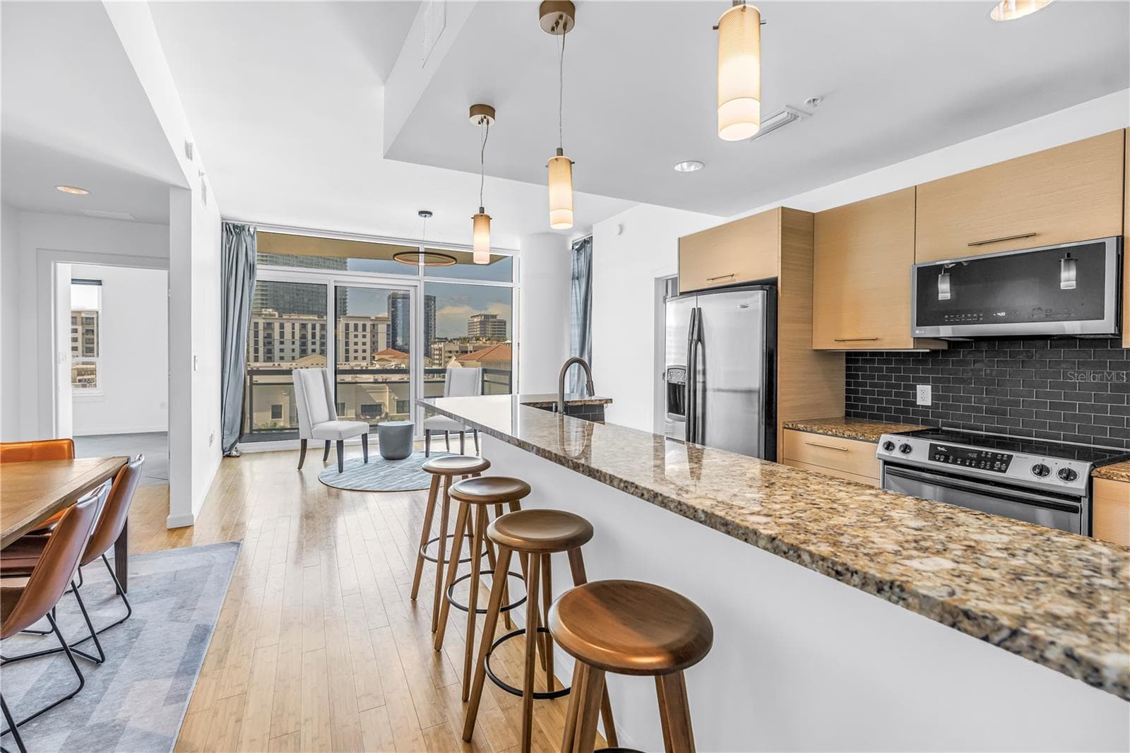 Condominium at 400 4TH AVE S #701, ST PETERSBURG, photo 11 of 62