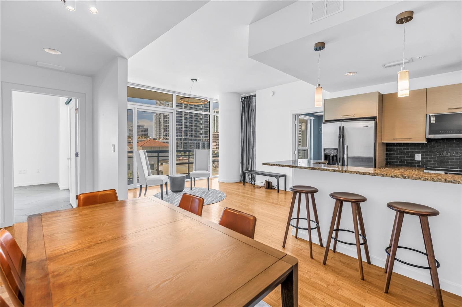 Condominium at 400 4TH AVE S #701, ST PETERSBURG, photo 13 of 62