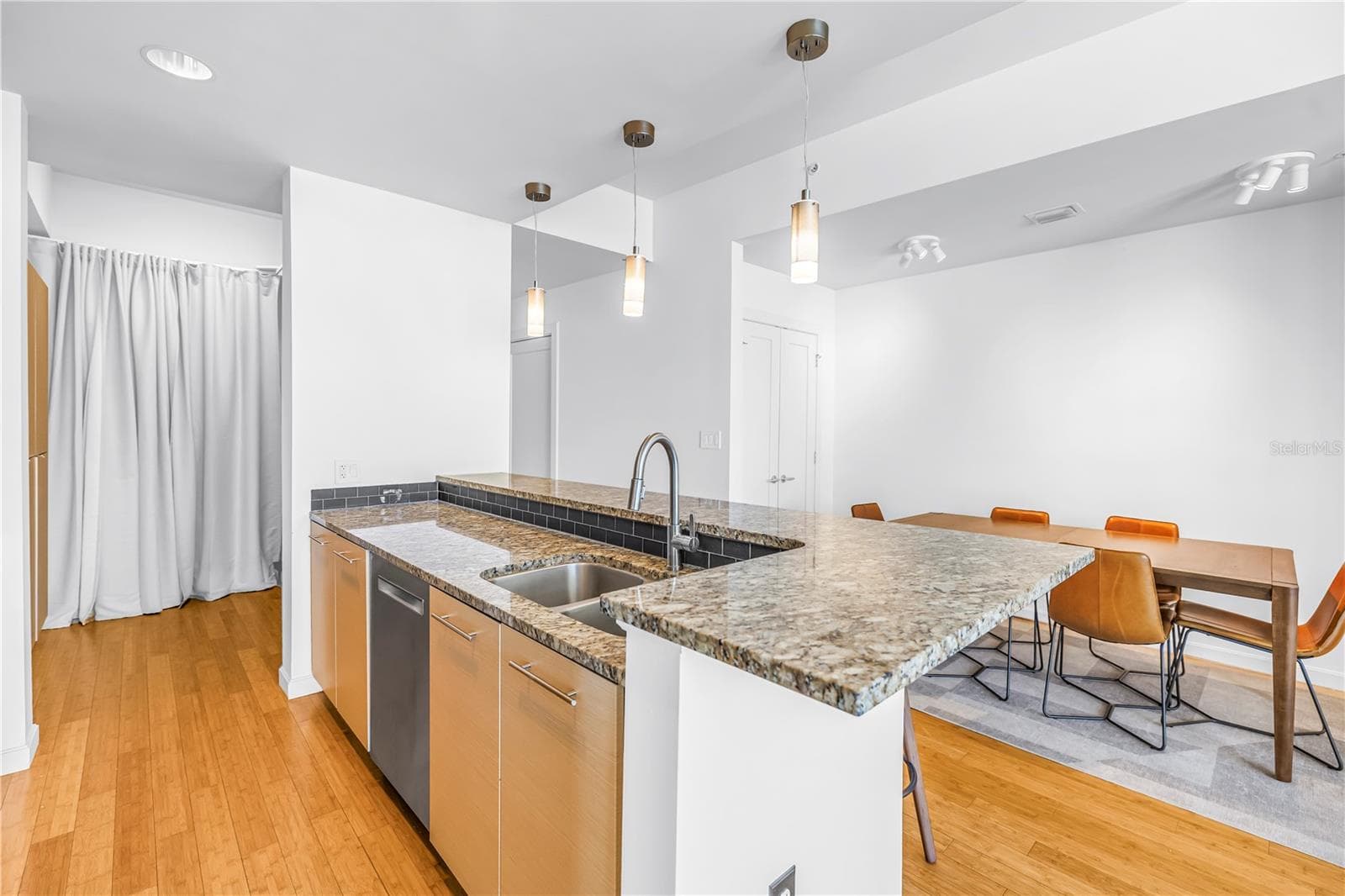 Condominium at 400 4TH AVE S #701, ST PETERSBURG, photo 22 of 62