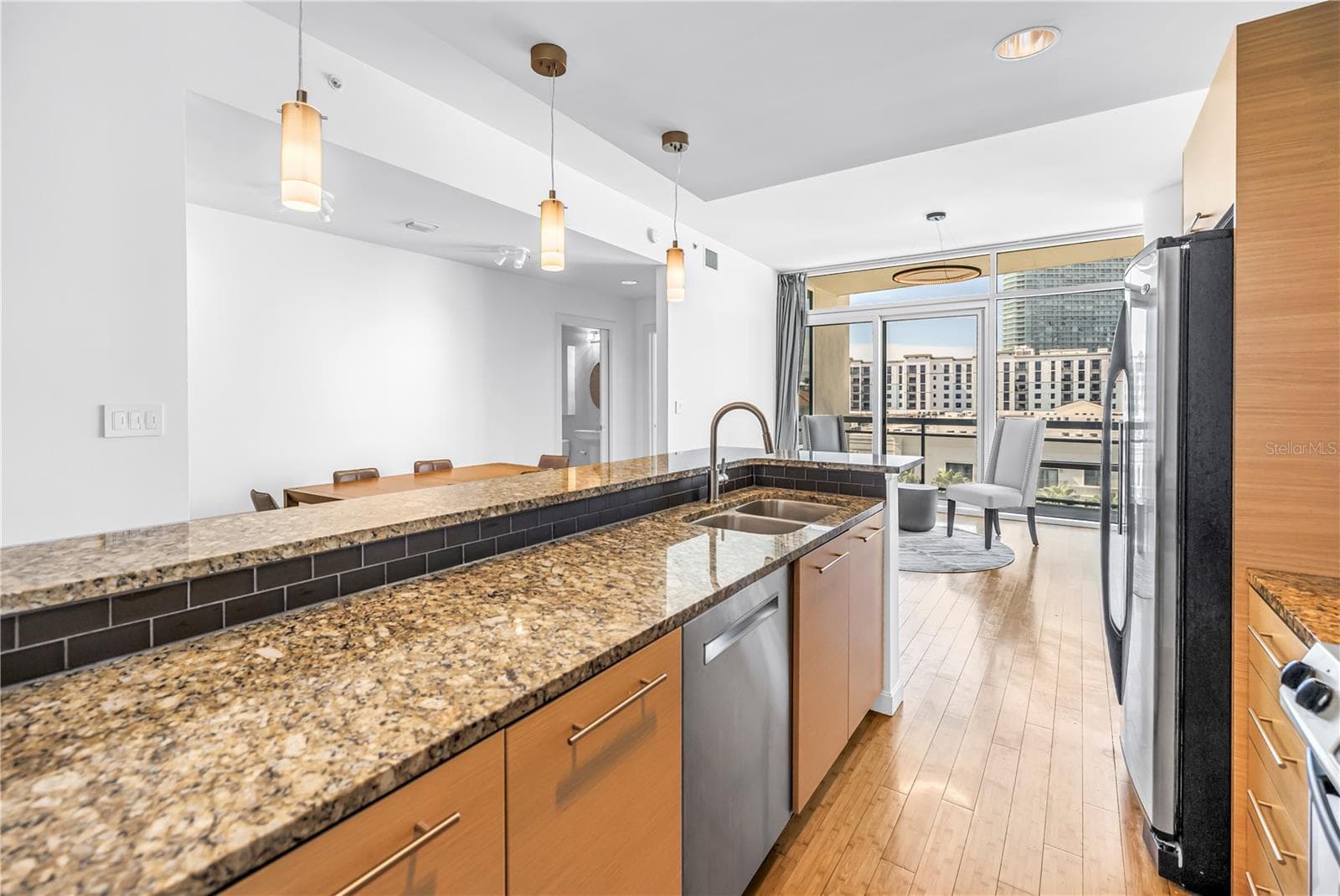 Condominium at 400 4TH AVE S #701, ST PETERSBURG, photo 24 of 62
