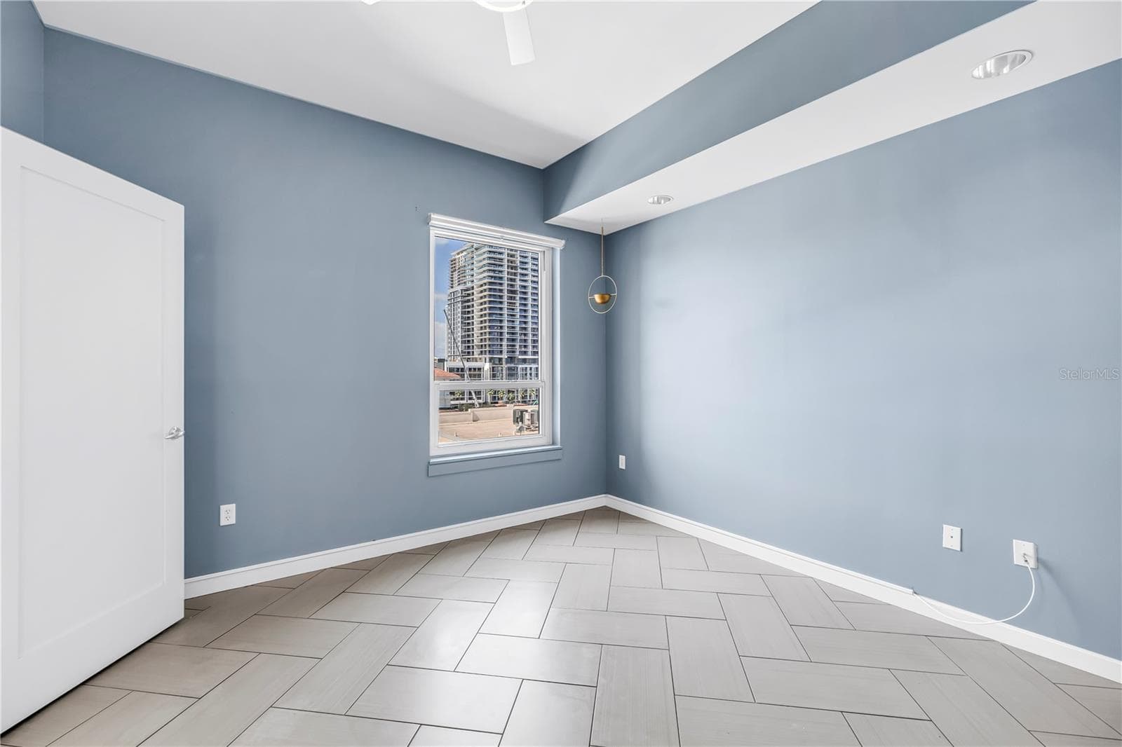 Condominium at 400 4TH AVE S #701, ST PETERSBURG, photo 27 of 62