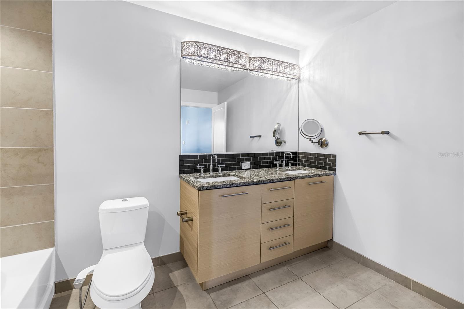 Condominium at 400 4TH AVE S #701, ST PETERSBURG, photo 32 of 62