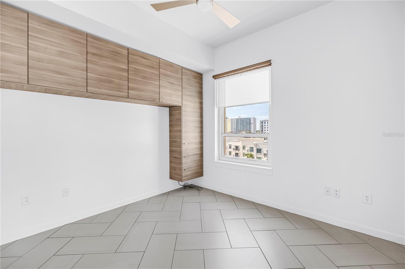 Condominium at 400 4TH AVE S #701, ST PETERSBURG, photo 33 of 62