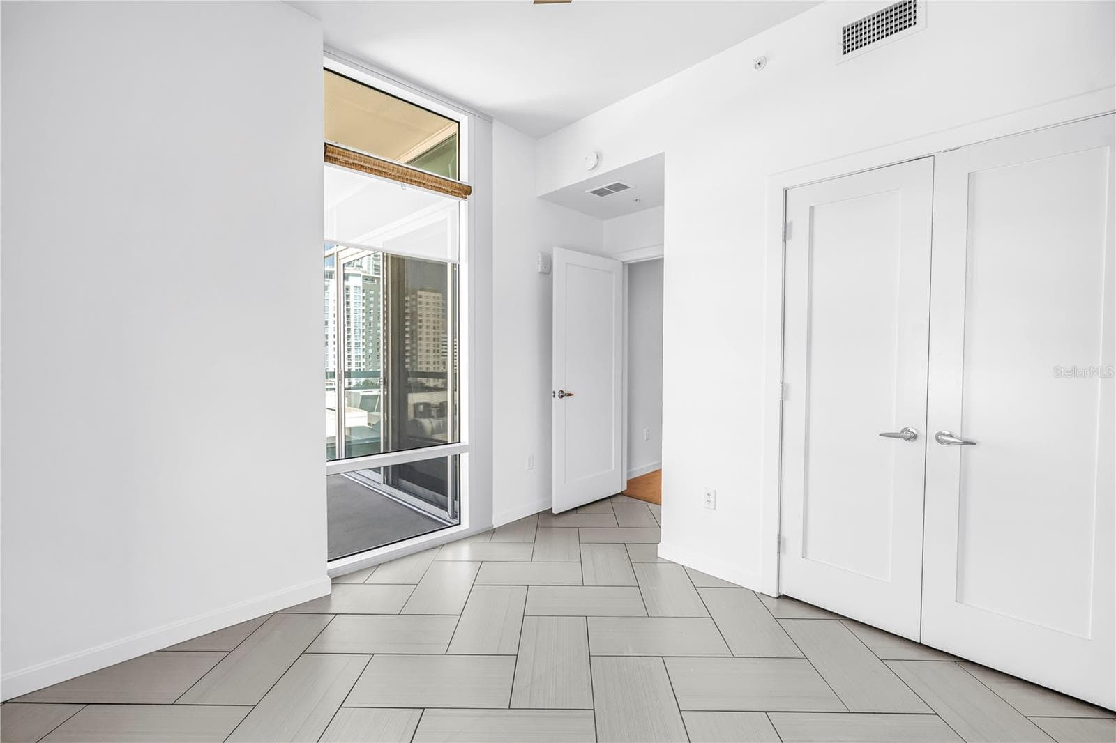 Condominium at 400 4TH AVE S #701, ST PETERSBURG, photo 35 of 62