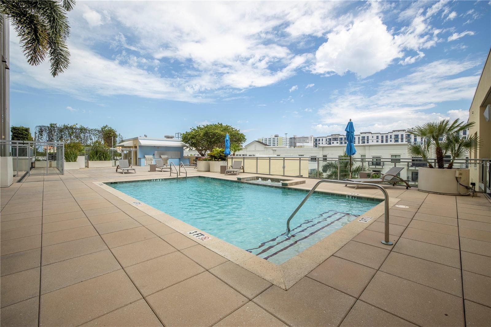 Condominium at 400 4TH AVE S #701, ST PETERSBURG, photo 48 of 62