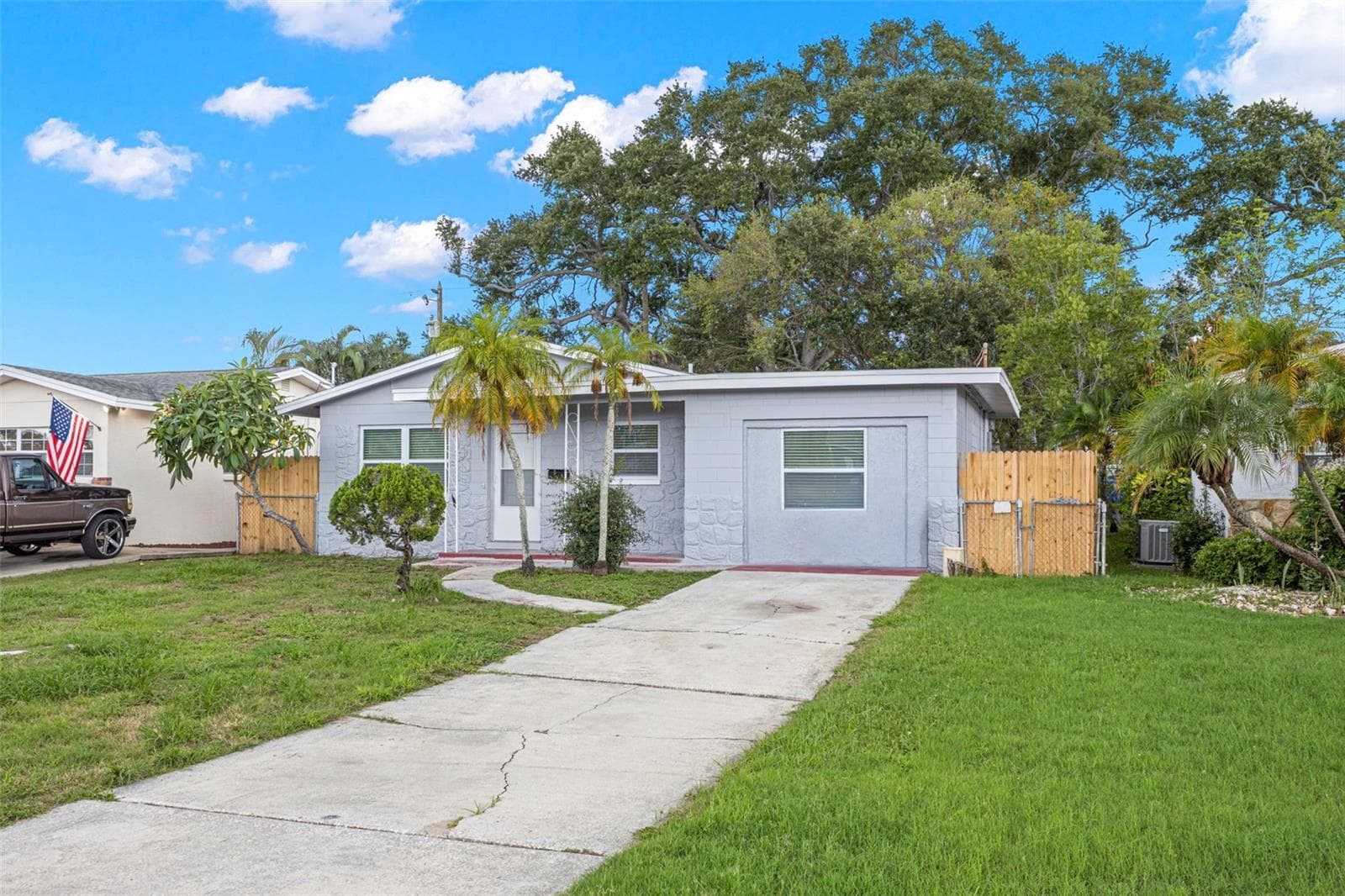 Single Family Residence at 2443 26TH AVE S, ST PETERSBURG, photo 2 of 24