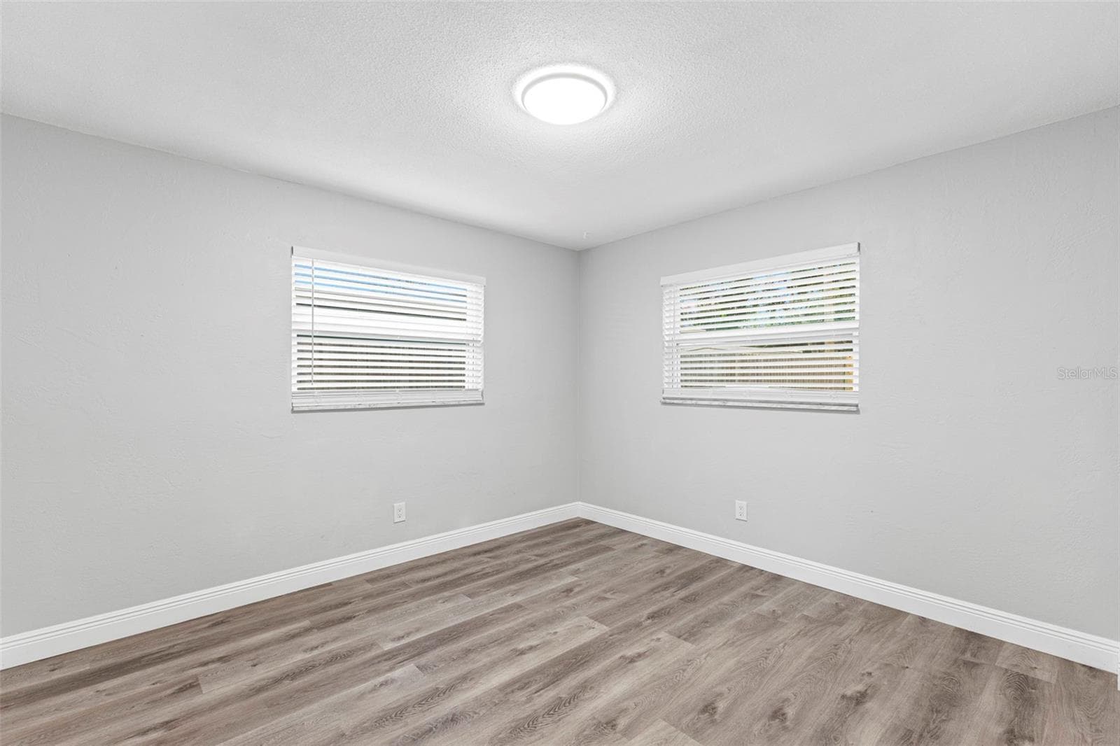 Single Family Residence at 2443 26TH AVE S, ST PETERSBURG, photo 18 of 24