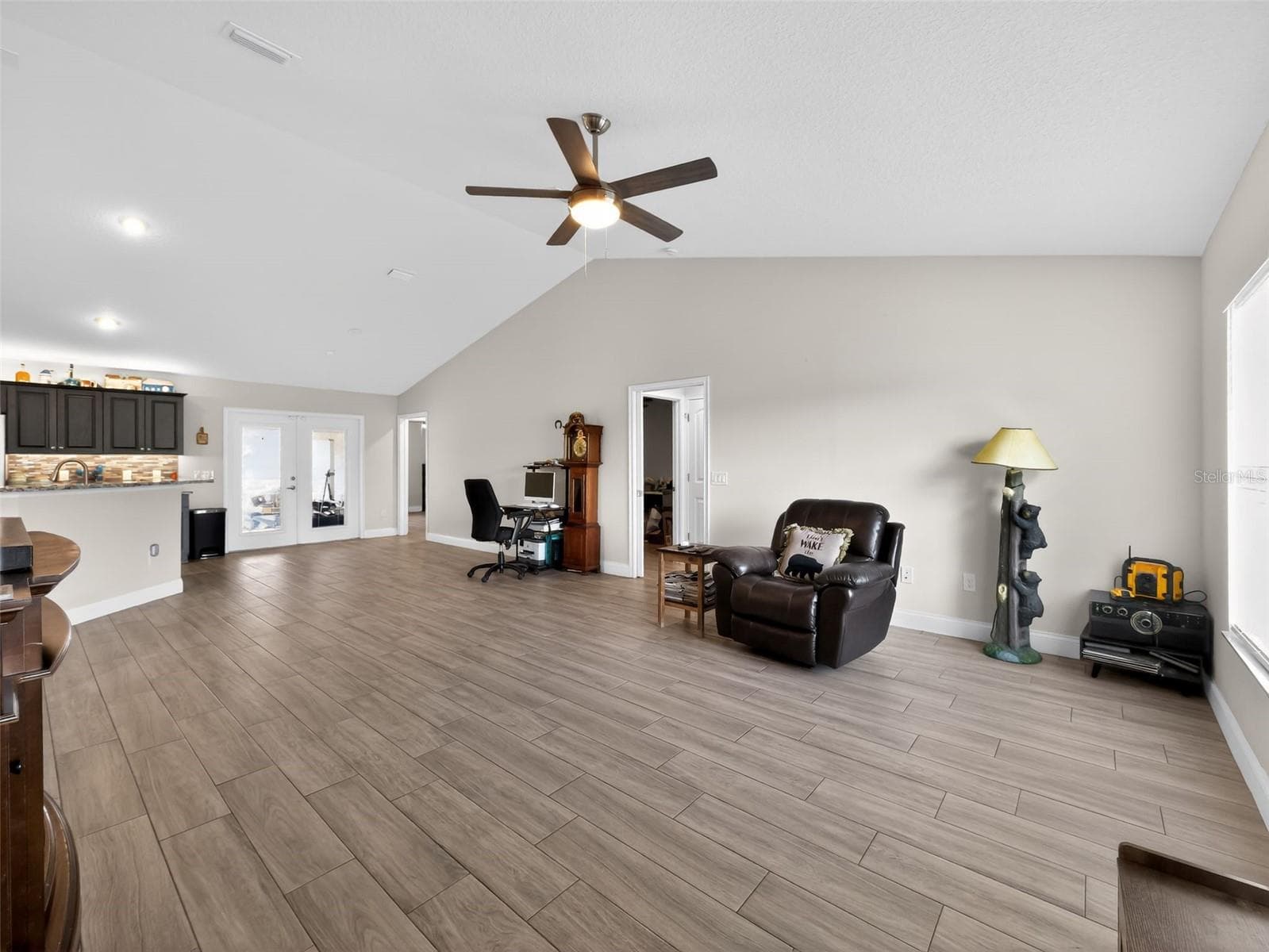 Single Family Residence at 854 FISHER RD, OCKLAWAHA, photo 5 of 29