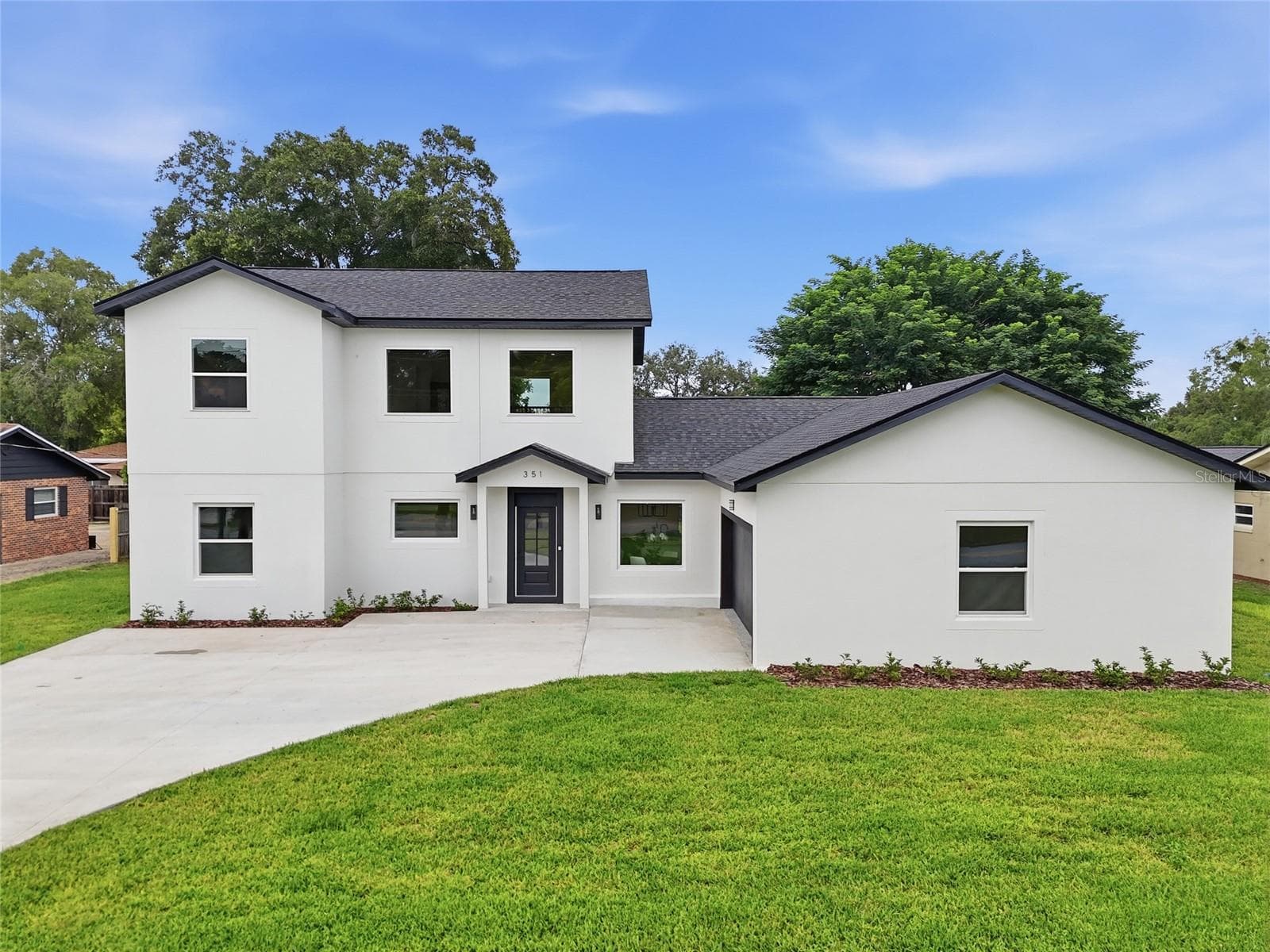 351 E WILDMERE AVE