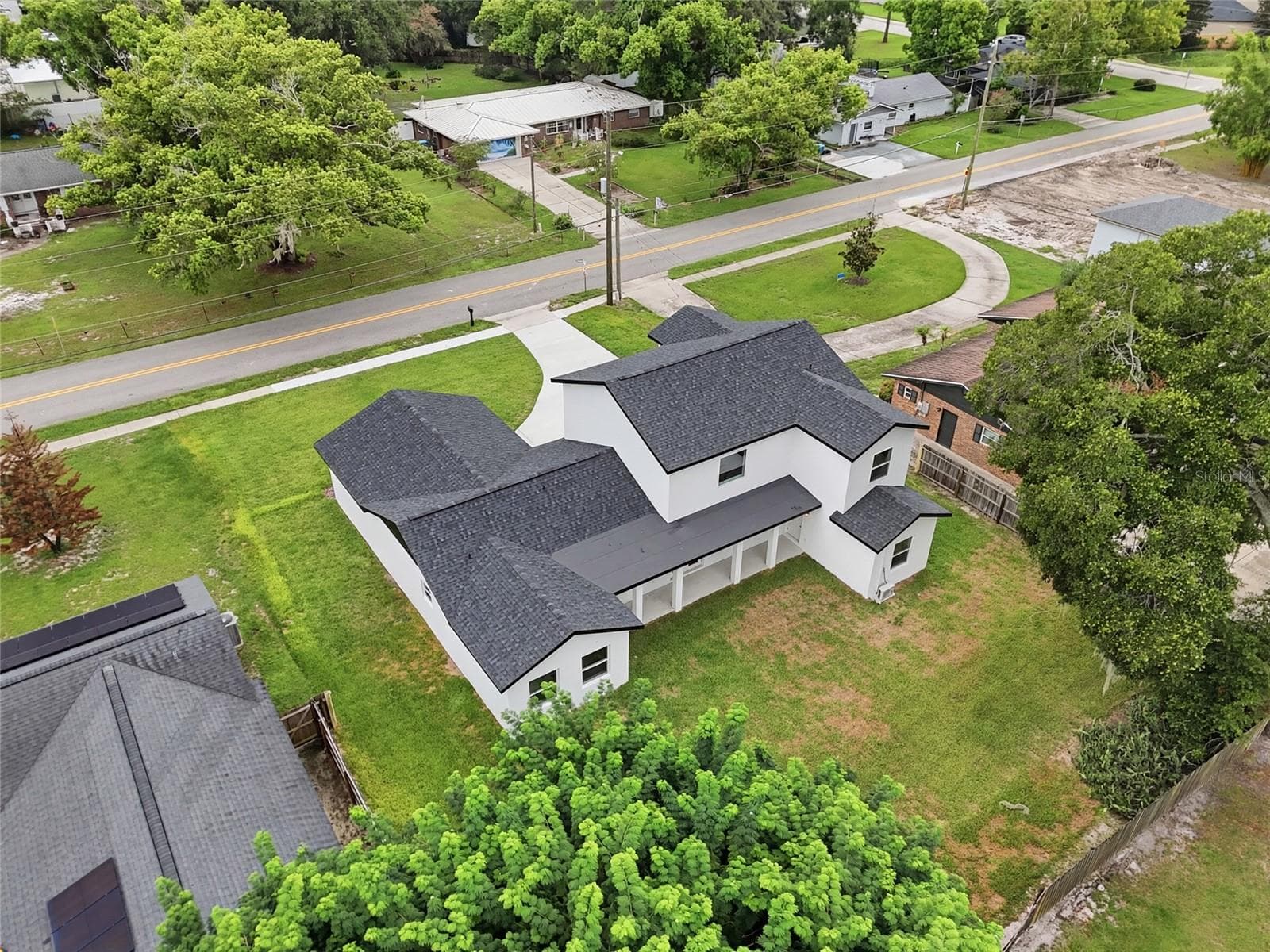 Property and surrounding lots - 351 E WILDMERE AVE, LONGWOOD