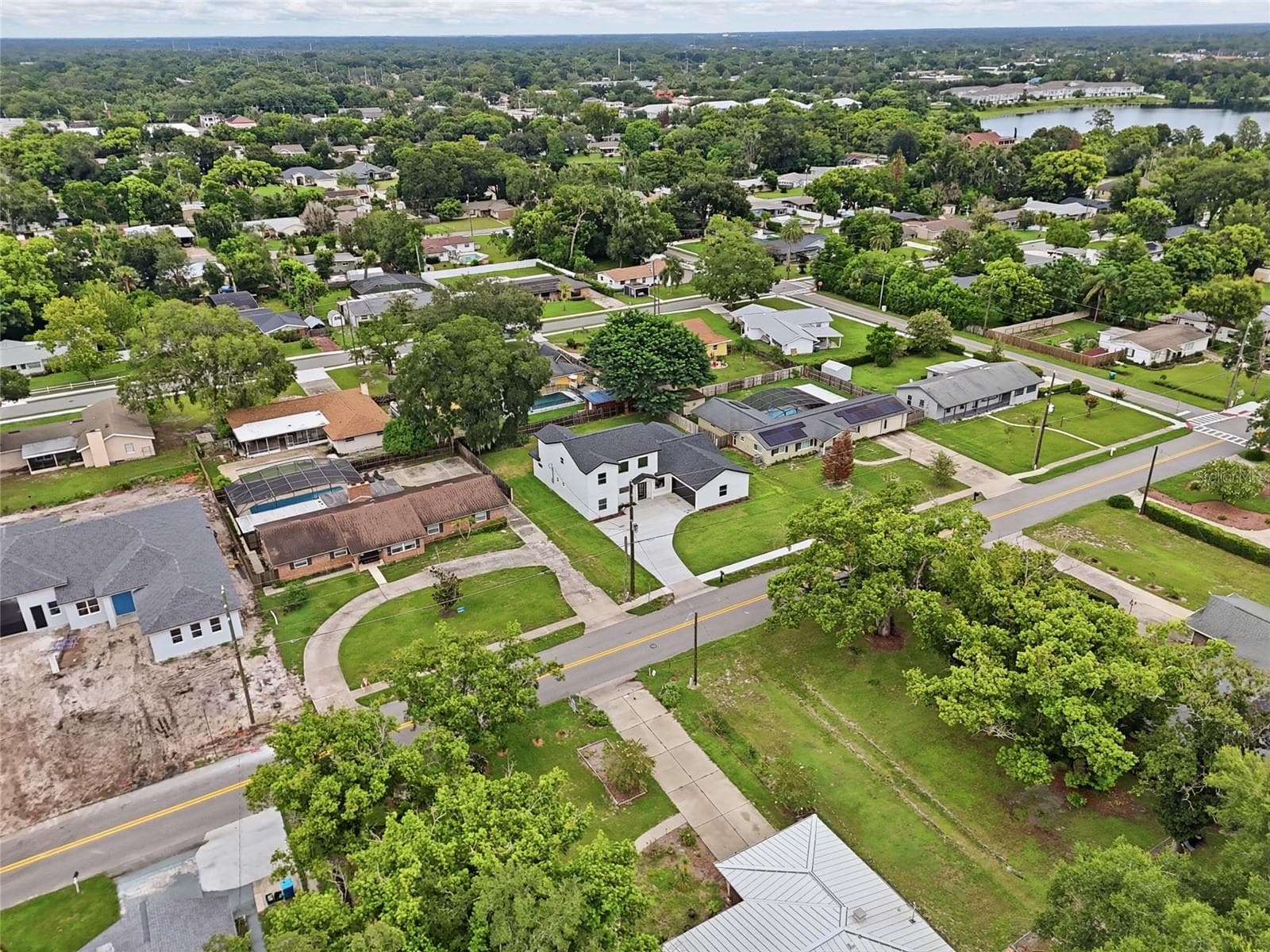 Property from opposite angle - 351 E WILDMERE AVE, LONGWOOD