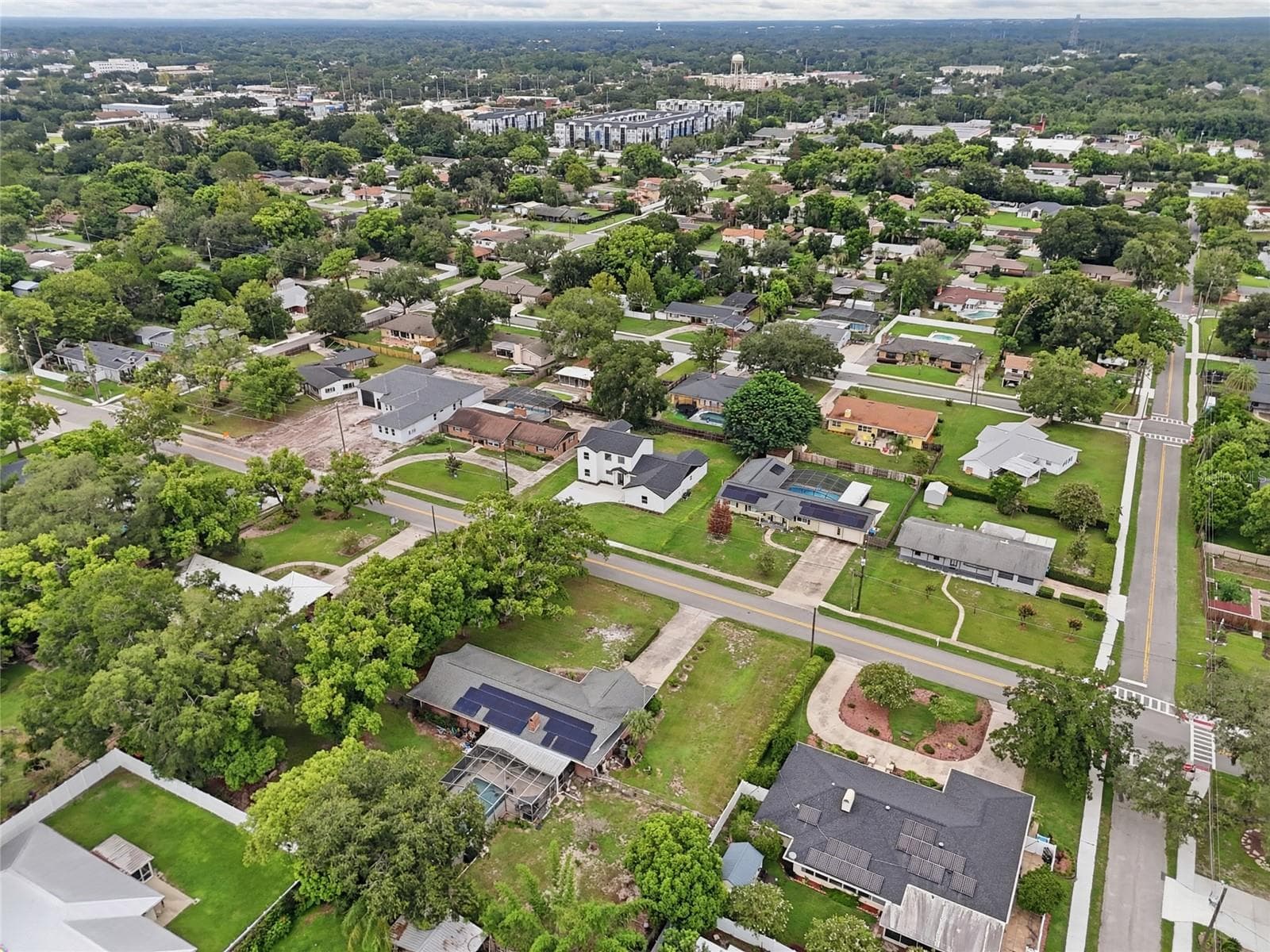 Surrounding area - 351 E WILDMERE AVE, LONGWOOD