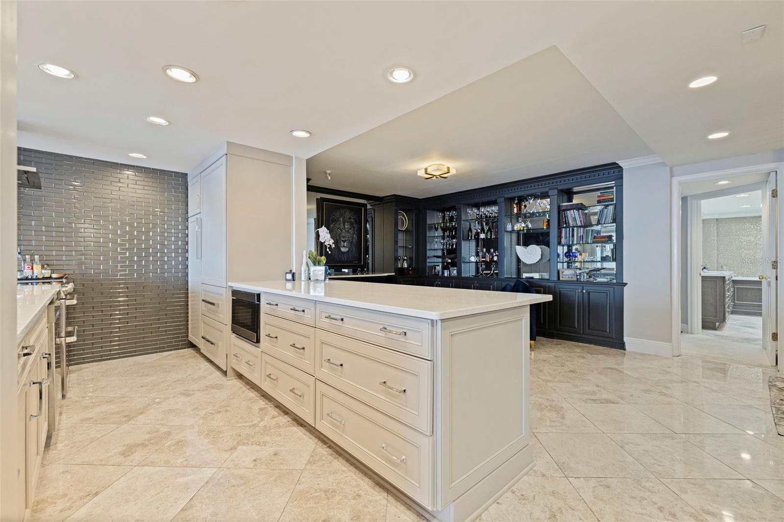 Condominium at 5700 MARINER ST #803, TAMPA, photo 10 of 37