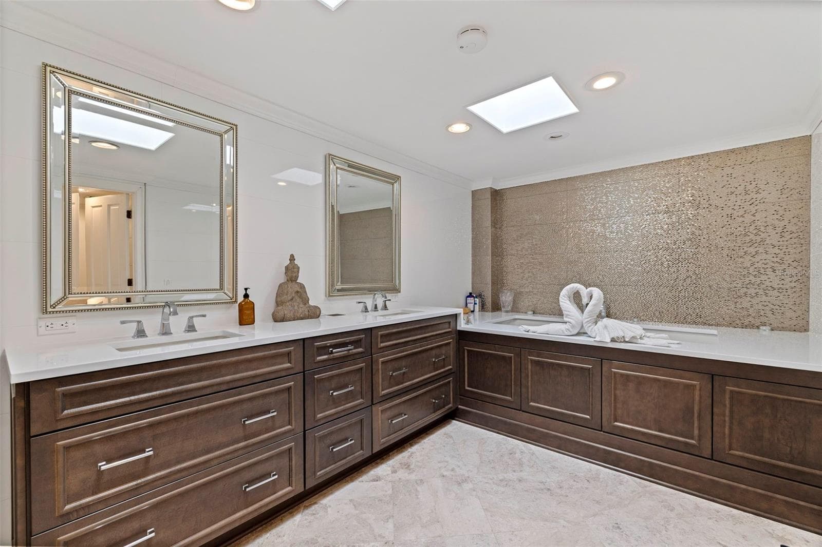 Condominium at 5700 MARINER ST #803, TAMPA, photo 26 of 37