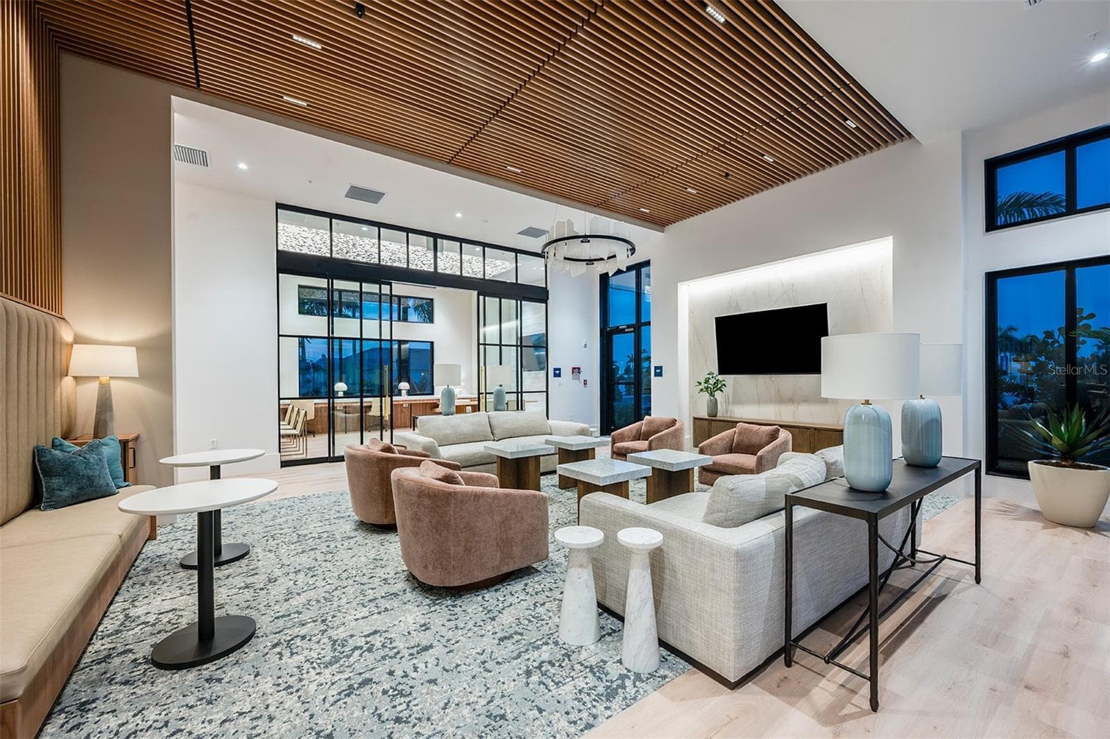 Single Family Residence at 18355 ARBOR VISTA DR, VENICE, photo 18 of 38