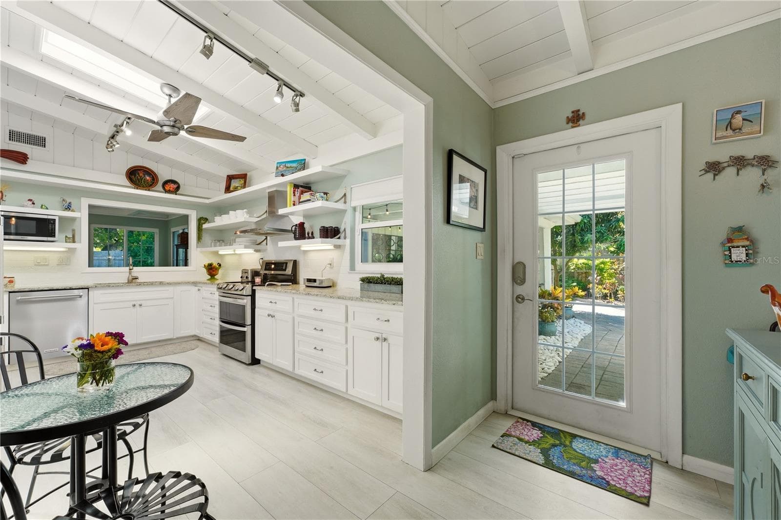 Single Family Residence at 3424 OLD OAK DR, SARASOTA, photo 10 of 52
