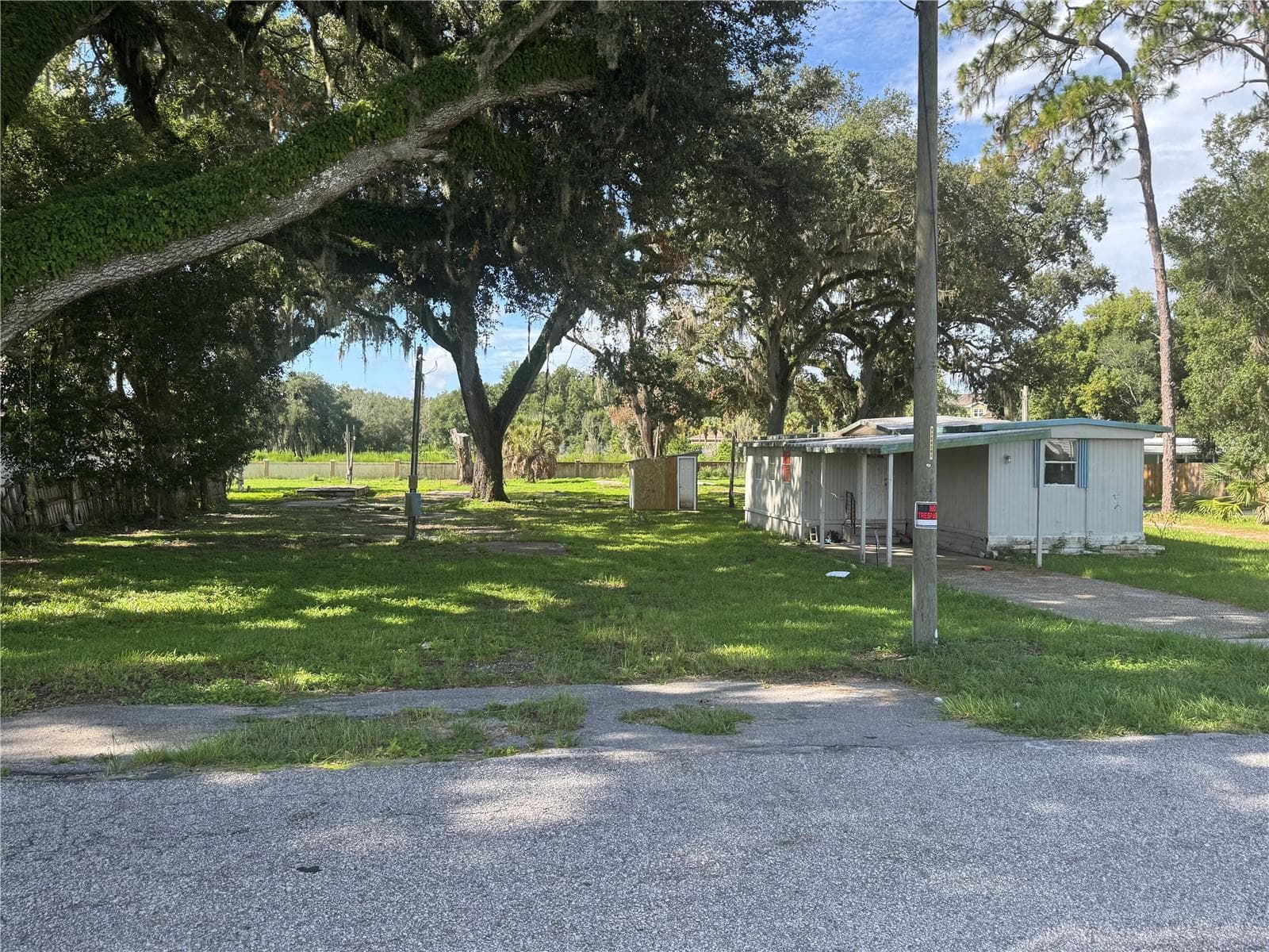 Mobile Home at 6946 SYLVAN LN, ZEPHYRHILLS, photo 2 of 3