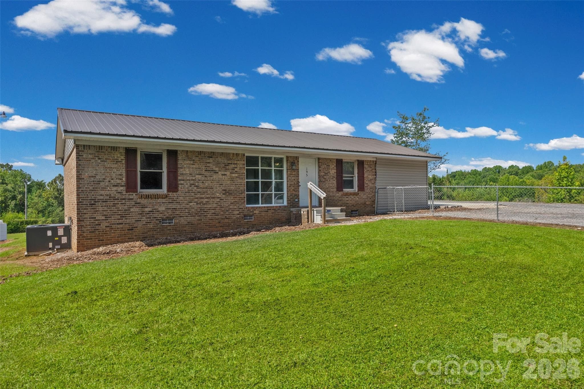 Single Family Residence at 195 Moda Road, Blacksburg, photo 18 of 19