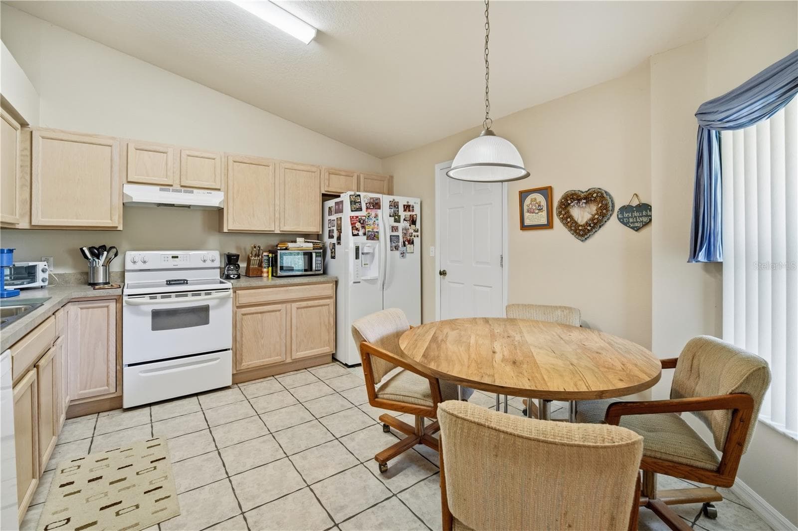 Townhouse at 3341 CELENA CIR, ST CLOUD, photo 10 of 48