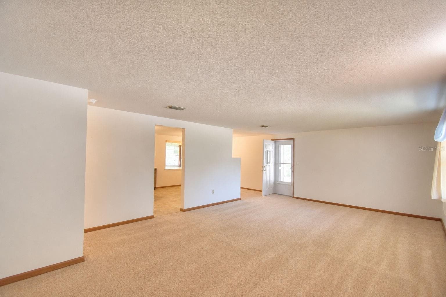 Single Family Residence at 2521 MCCRANIE PL, LAKELAND, photo 5 of 49