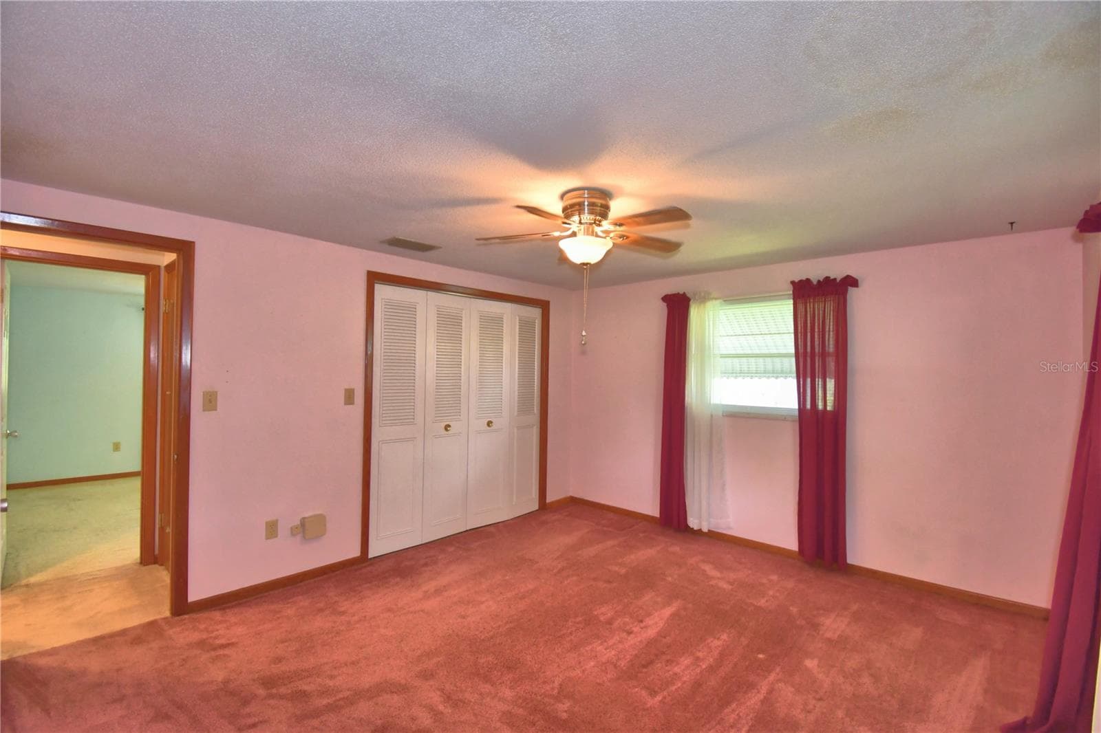 Single Family Residence at 2521 MCCRANIE PL, LAKELAND, photo 19 of 49