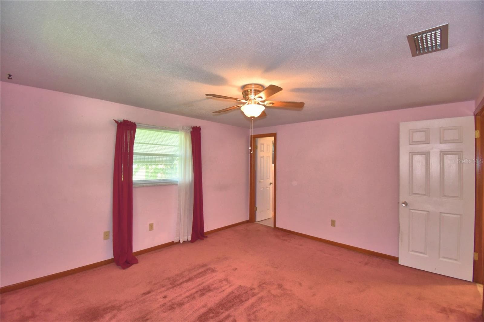 Single Family Residence at 2521 MCCRANIE PL, LAKELAND, photo 21 of 49