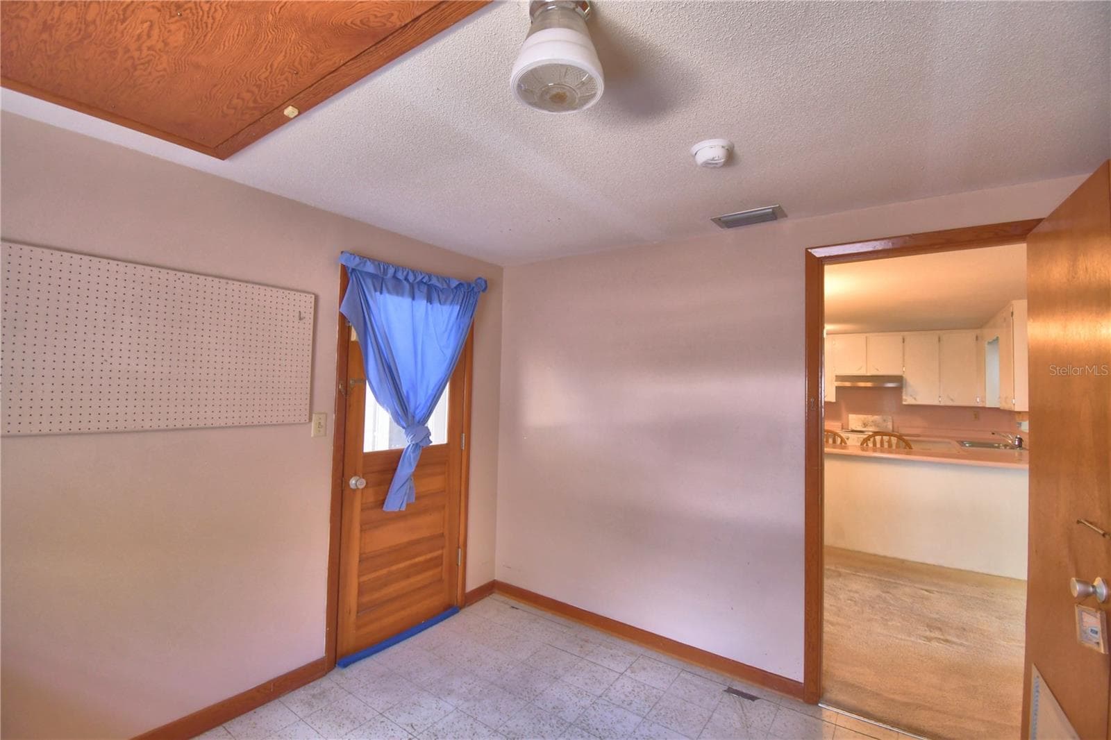 Single Family Residence at 2521 MCCRANIE PL, LAKELAND, photo 34 of 49