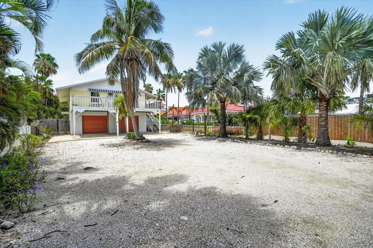 Single Family Residence at 524 SPRING AVE, ANNA MARIA, photo 4 of 38