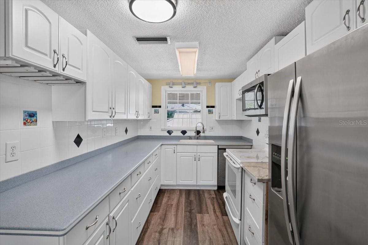 Single Family Residence at 524 SPRING AVE, ANNA MARIA, photo 17 of 38
