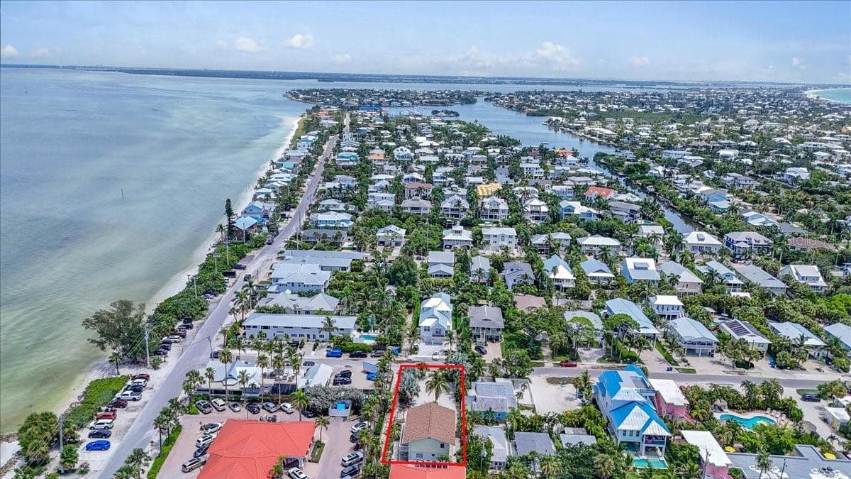 Single Family Residence at 524 SPRING AVE, ANNA MARIA, photo 31 of 38