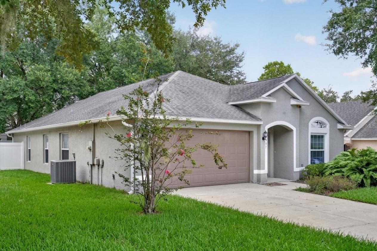 Single Family Residence at 30707 PGA DR, SORRENTO, photo 2 of 25