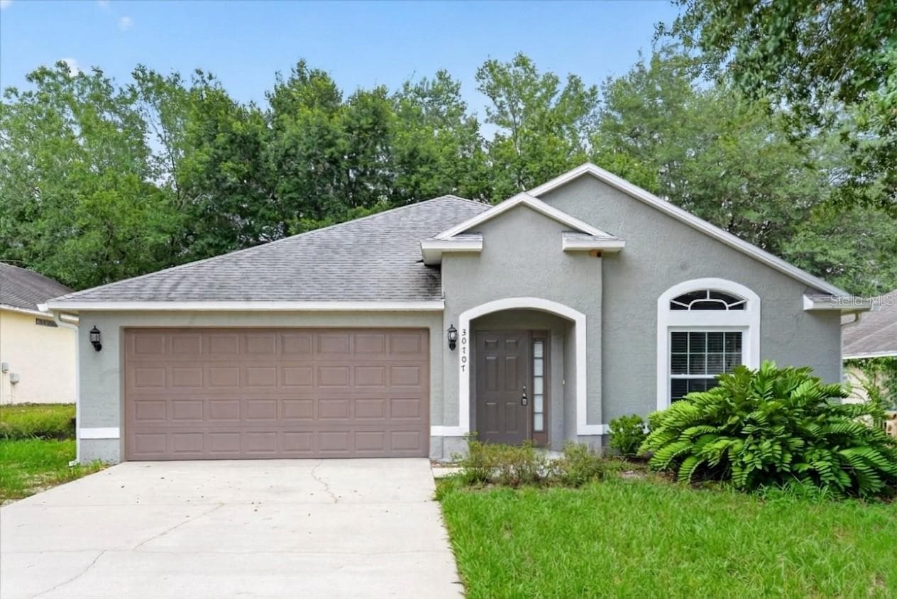 Single Family Residence at 30707 PGA DR, SORRENTO, photo 3 of 25