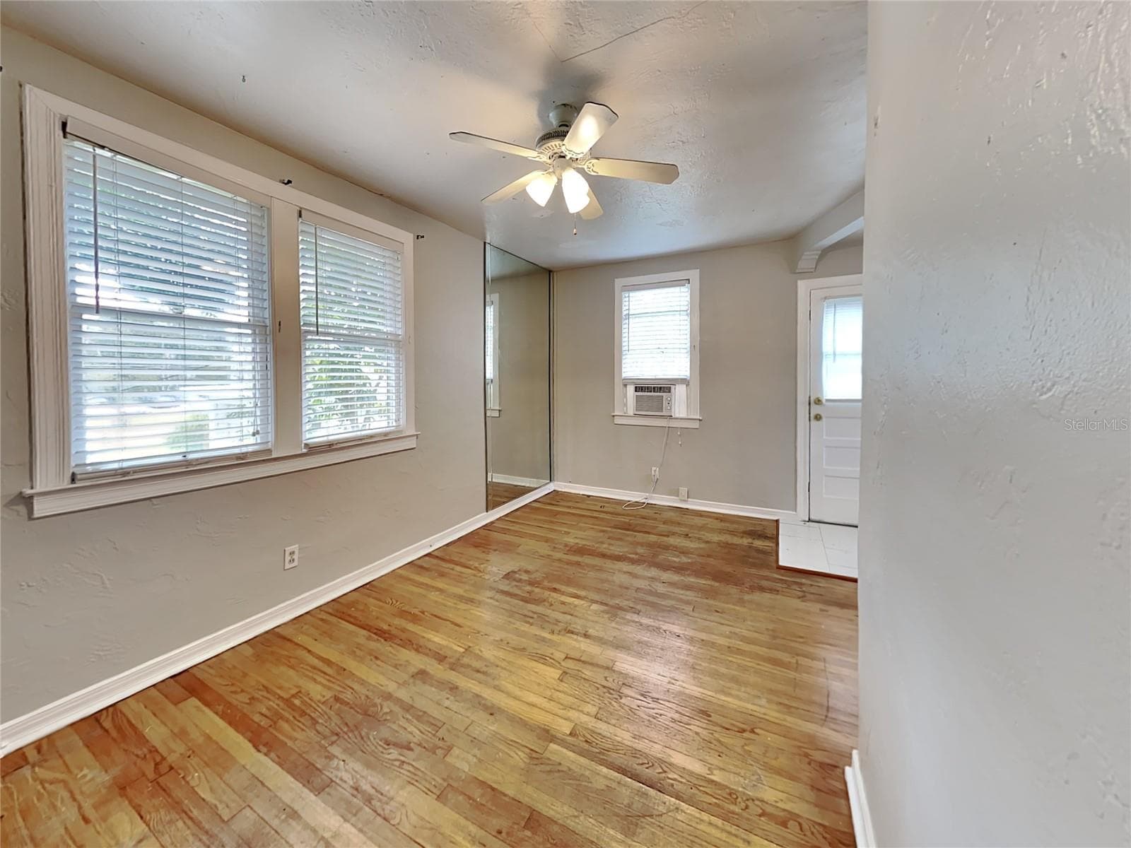 Triplex at 1509 WOODWARD ST, ORLANDO, photo 15 of 30