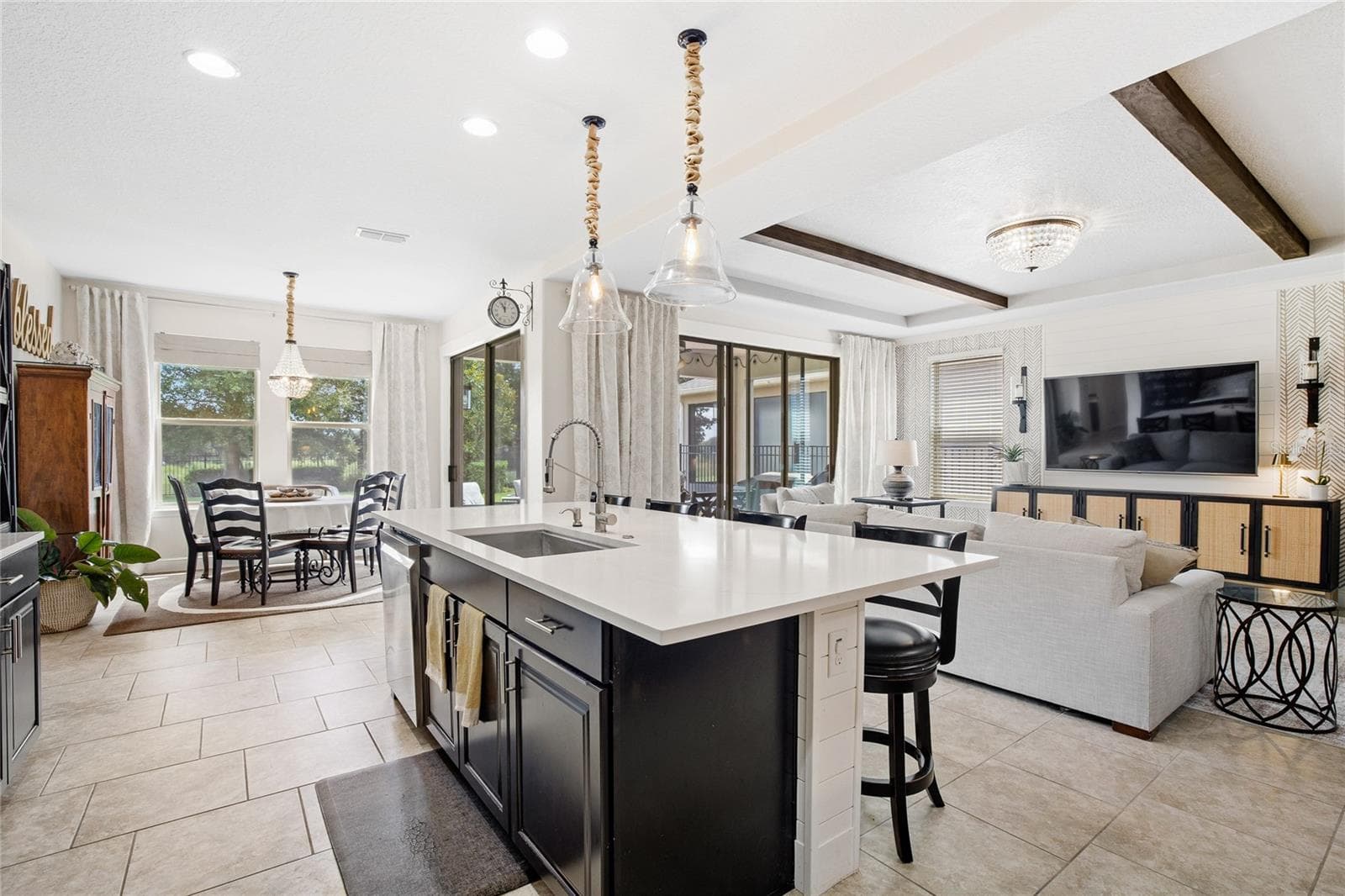 Single Family Residence at 15671 MARINA BAY DR, WINTER GARDEN, photo 7 of 46