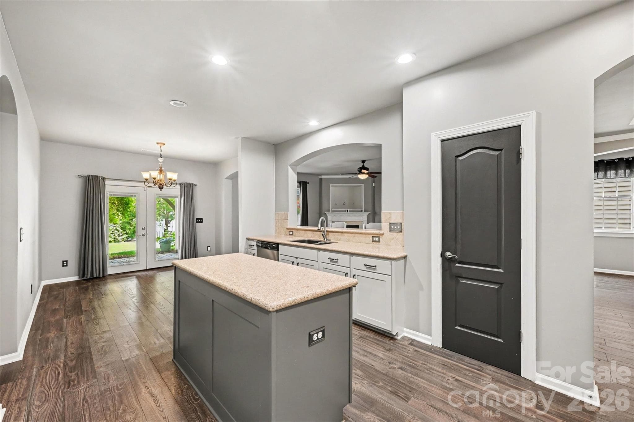 Single Family Residence at 10139 Alvarado Way, Charlotte, photo 19 of 48