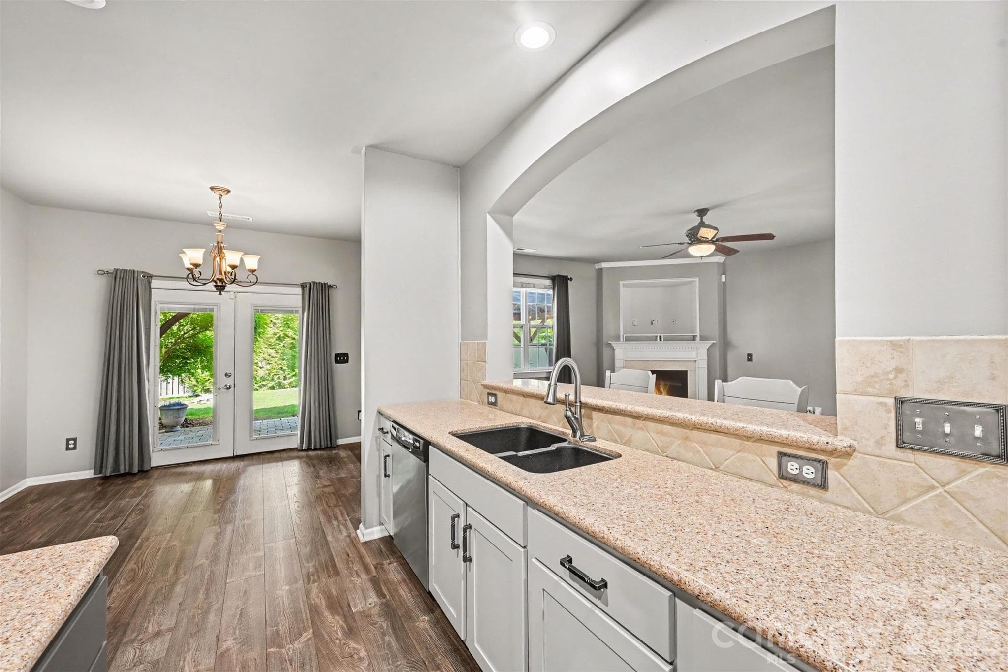 Single Family Residence at 10139 Alvarado Way, Charlotte, photo 20 of 48