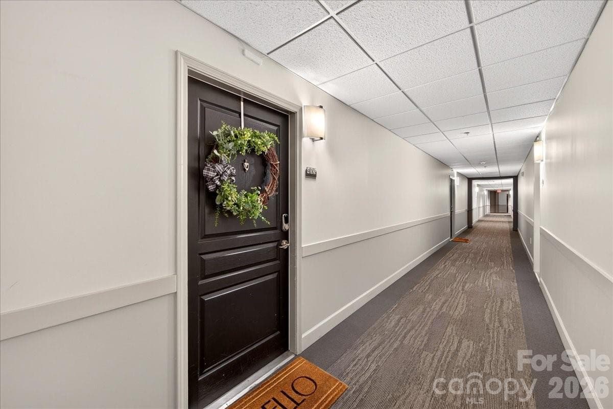 Condominium at 1315 East Boulevard, Charlotte, photo 4 of 23
