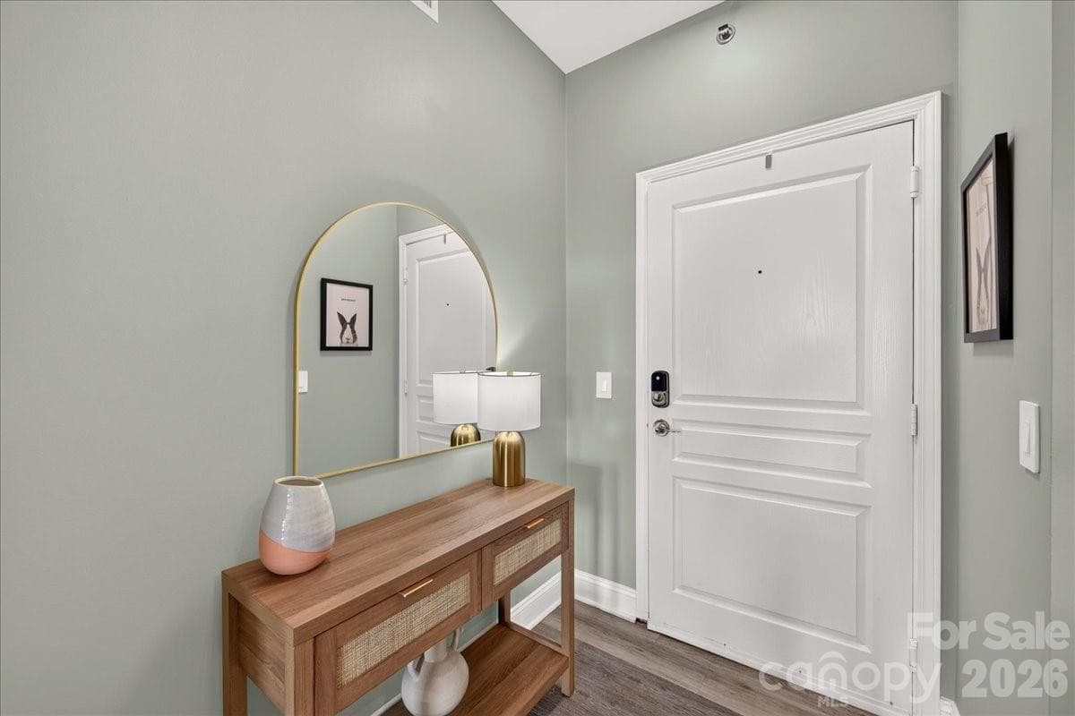 Condominium at 1315 East Boulevard, Charlotte, photo 5 of 23