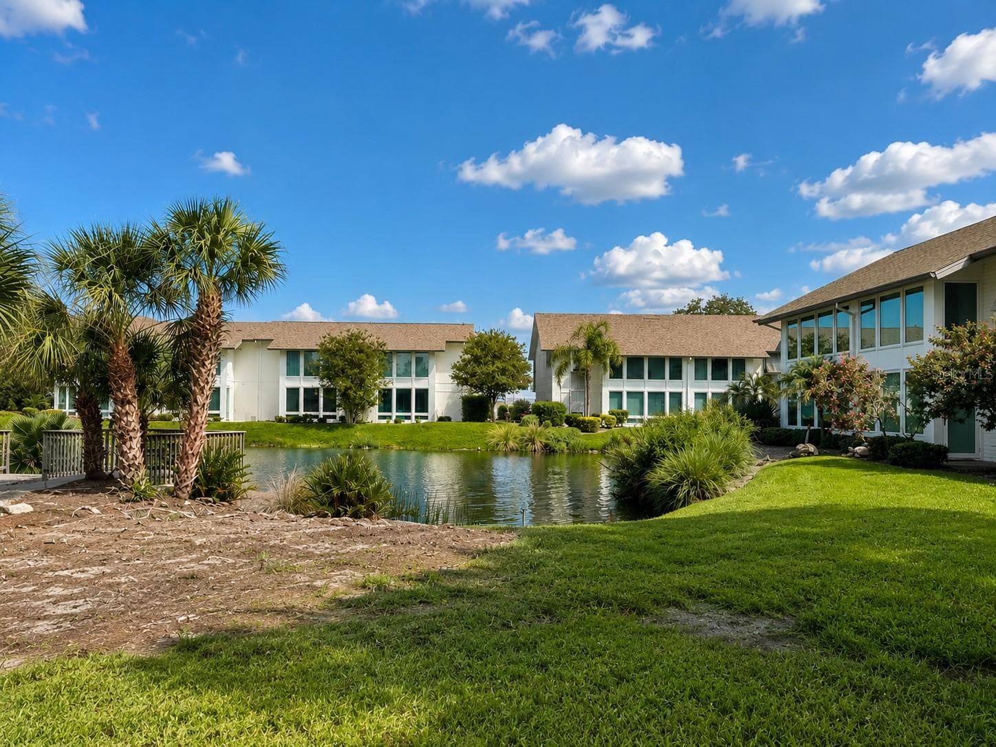Condominium at 1141 W PEPPERTREE DR #1141, SARASOTA, photo 3 of 56