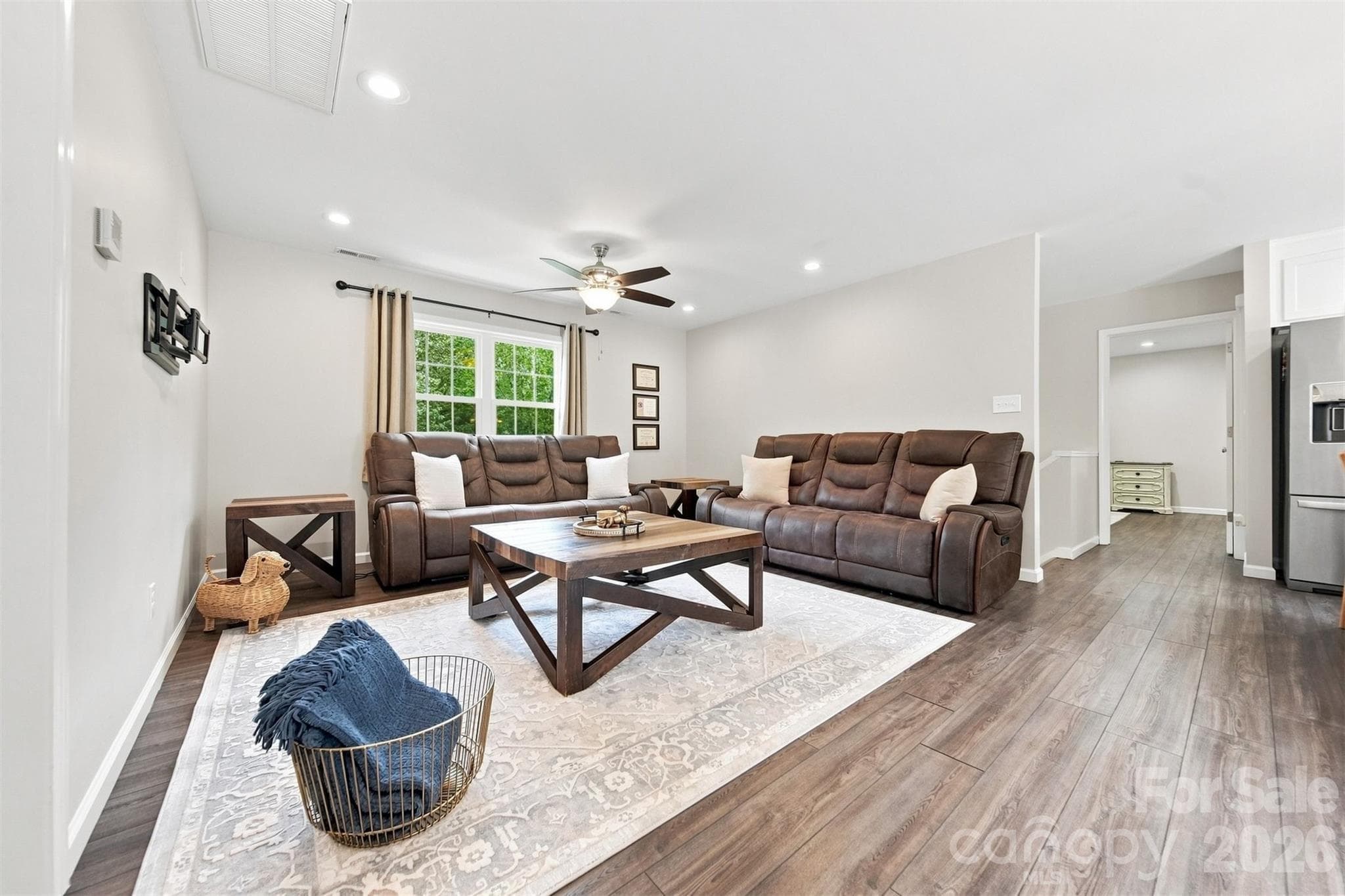 Single Family Residence at 2953 2nd Street Court NW, Hickory, photo 3 of 31